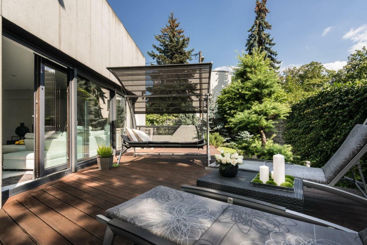 Ferienhaus Stunning ! Pool Gym Sauna Garden Garage *